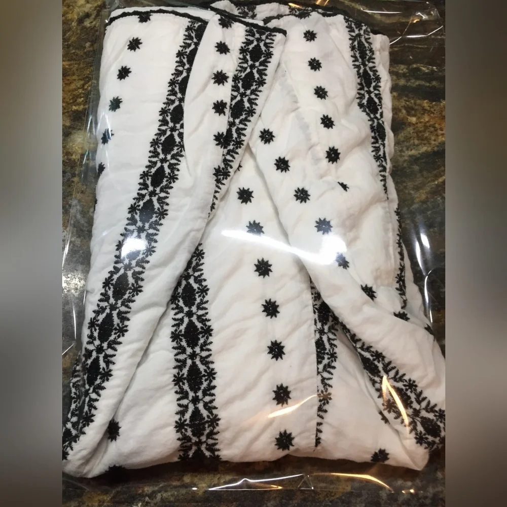 Flirty and Fun black and white size 8 Touche skirt - Picture 11 of 11